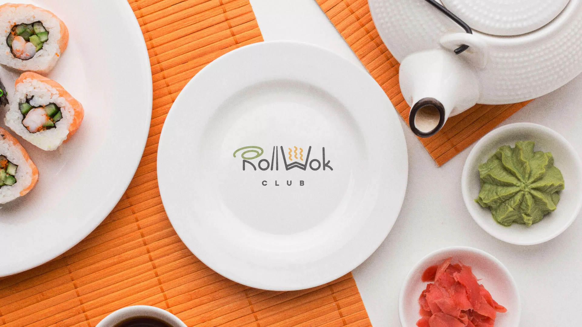 Разработка логотипа и фирменного стиля суши-бара «Roll Wok Club» в Пустошке